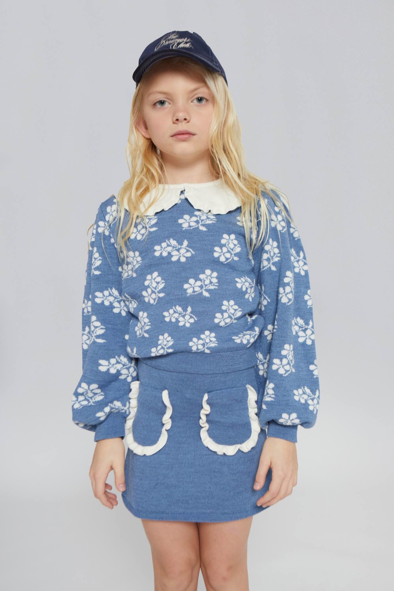 LILA FLOWER SWEATER