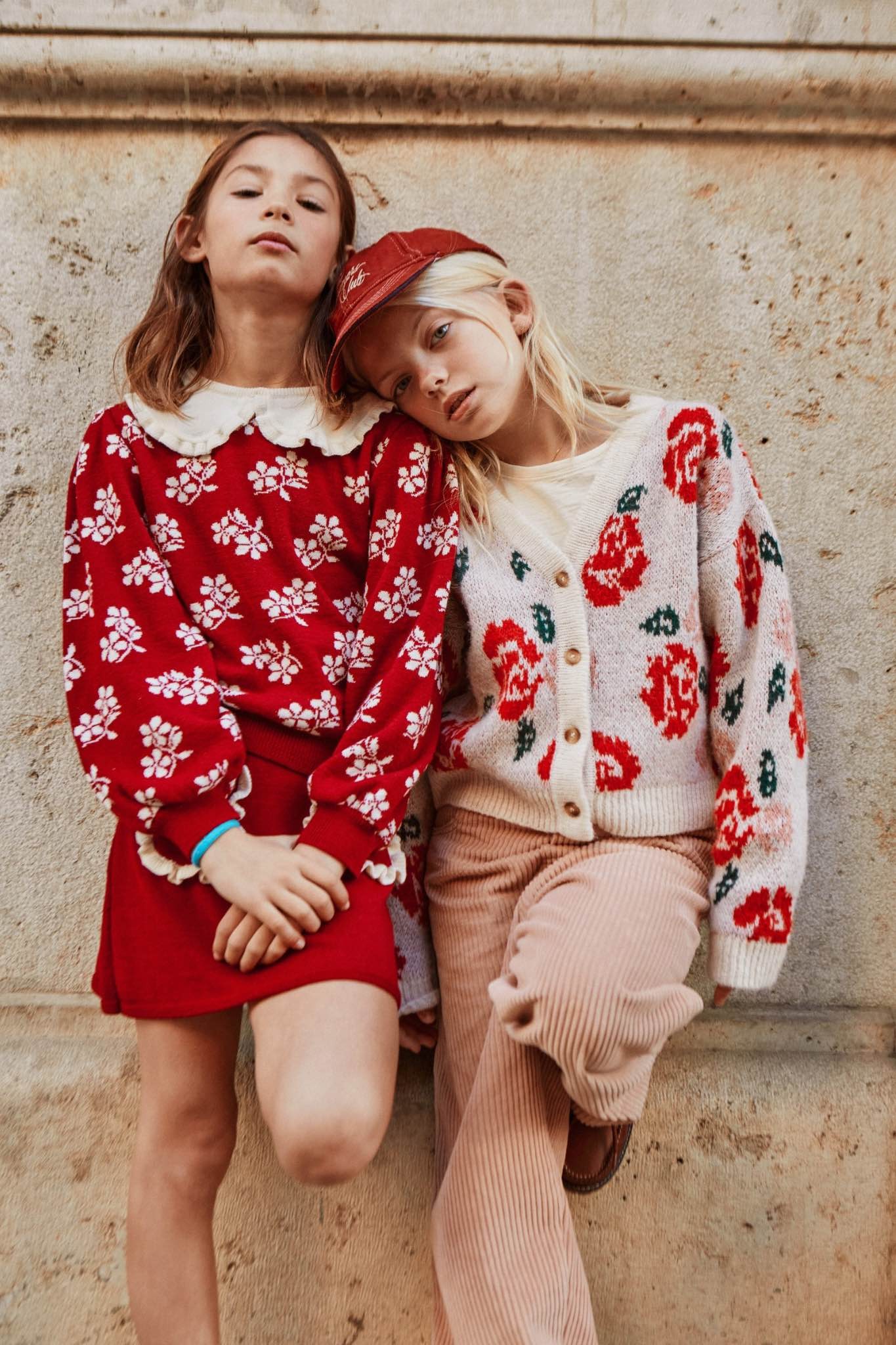 LILA FLOWER SWEATER